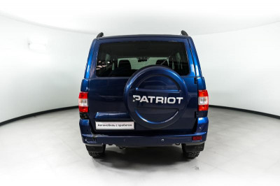 УАЗ Patriot 2.7 MT 4WD (128 л. с.)