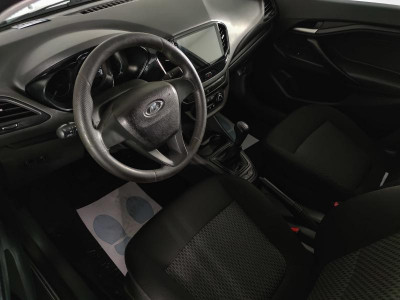LADA Vesta 1.6 MT (106 л. с.)