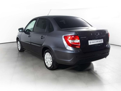 LADA Новая Granta седан 1.6 MT 16 кл (106 л. с.)