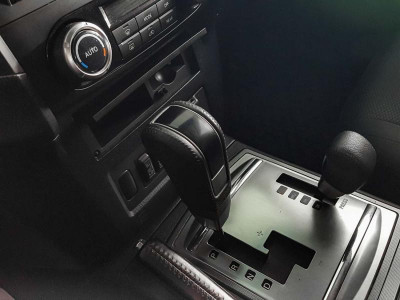 Mitsubishi Pajero 3.0 AT AWD (178 л. с.)