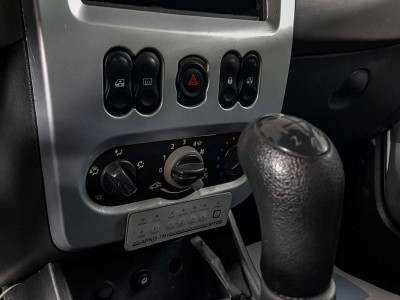 Renault Logan 1.6 MT (84 л. с.)