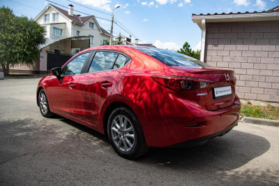 Mazda 3 1.5 AT (120 л.с.)