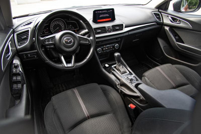 Mazda 3 1.5 AT (120 л.с.)
