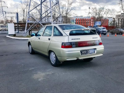 LADA 2112 1.6 MT (89 л. с.)