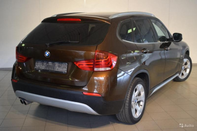 BMW X1 28i 3.0 AT (258 л.с.) 4WD